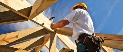 Zimmerer im Aufwind: Holzbauquote steigt 2021 weiter