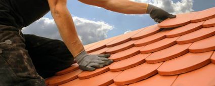 Jahresplaner Dacharbeiten: Die jährliche To-do-Liste für Ihr Dach