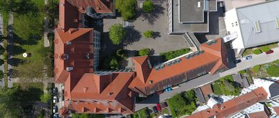 Geschäftsfeld Dachcheck per Drohne für öffentliche Gebäude