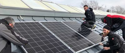 Photovoltaik gehört zum Berufsbild Dachdecker