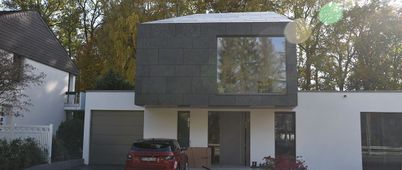 Schieferdach-Urgestein kombiniert mit moderner Architektur