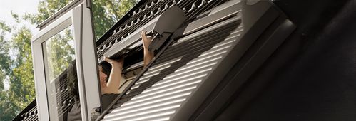 Dachfenster Sonnenschutz: ein effektiver Hitzeschutz
